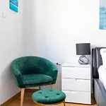 Bacvice - 2 Bedroom , Terrace,3 Air Conditioners, Parking,elevator 3 Minutes To The *