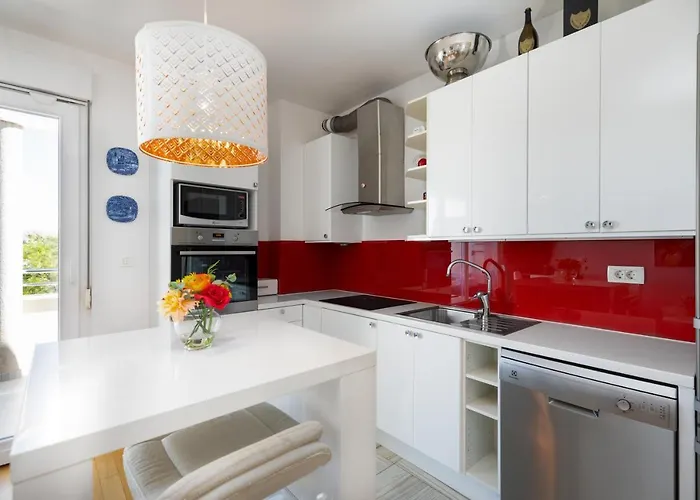 דירה Bacvice, Sa 2 Spavace Sobe,3 Klima Uredaja, Terrace, Parking,lift , 2 Min Do Plaze ספליט